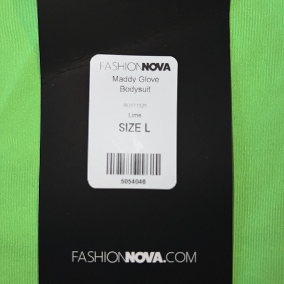 Neon green bodysuit with high gloves. - Picture 8 of 8